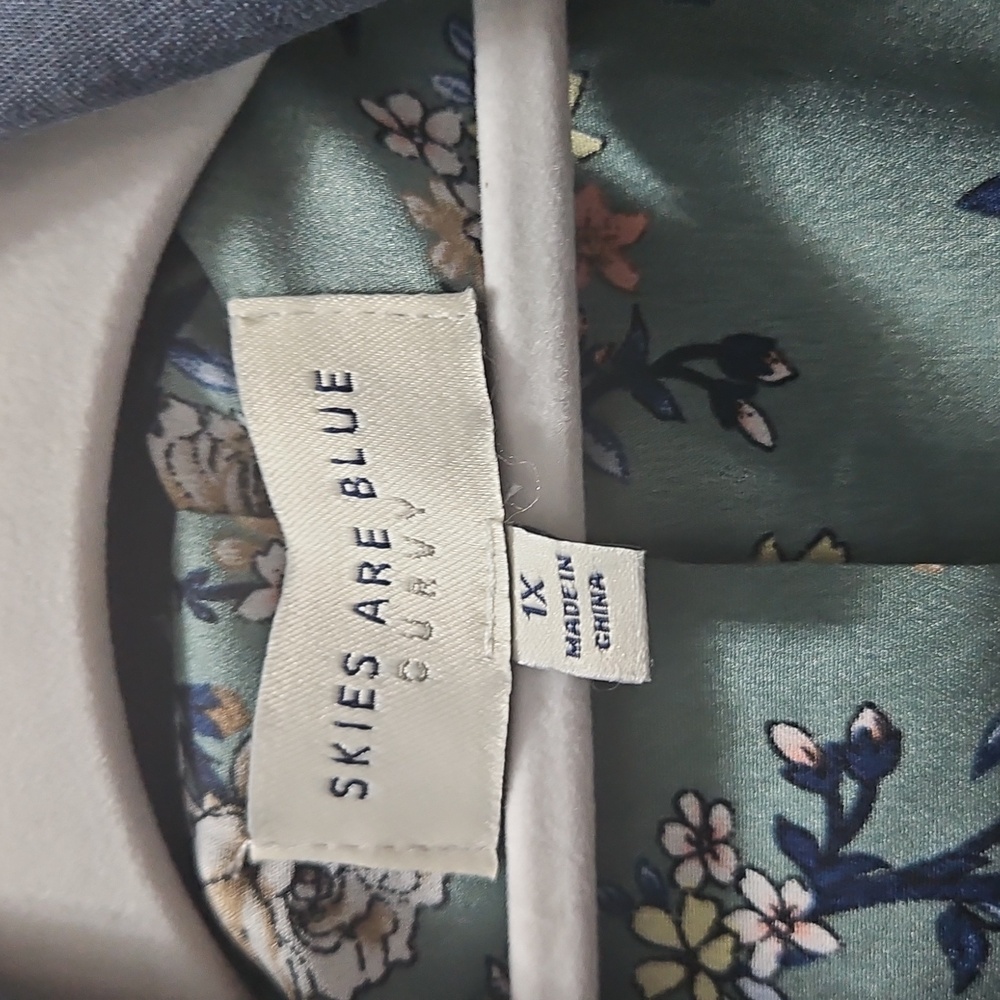 Skies Are Blue Slate Blazer with Notched Lapels - Picture 2 of 5